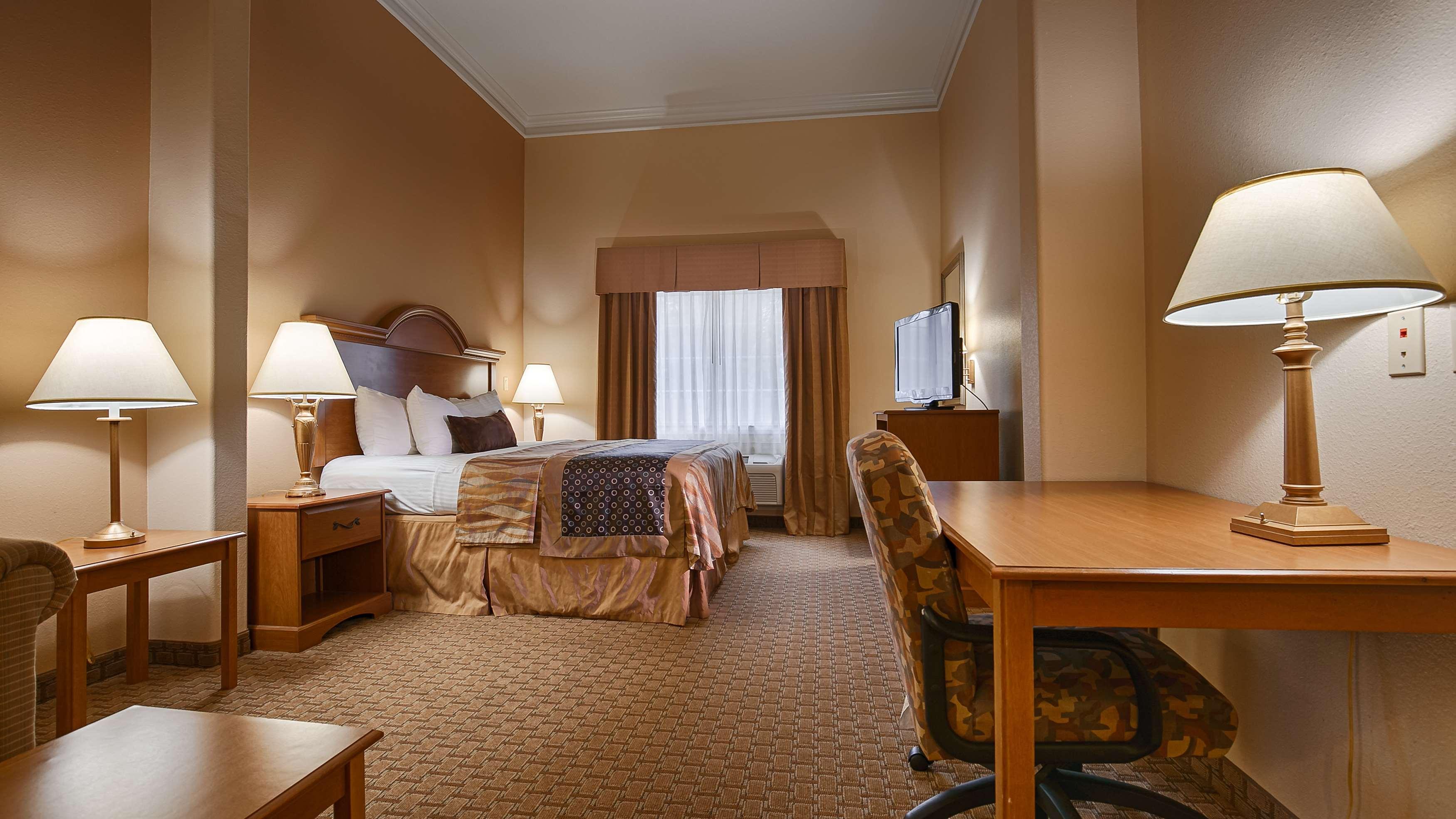 Best Western Plus New Caney Inn & Suites Exterior foto